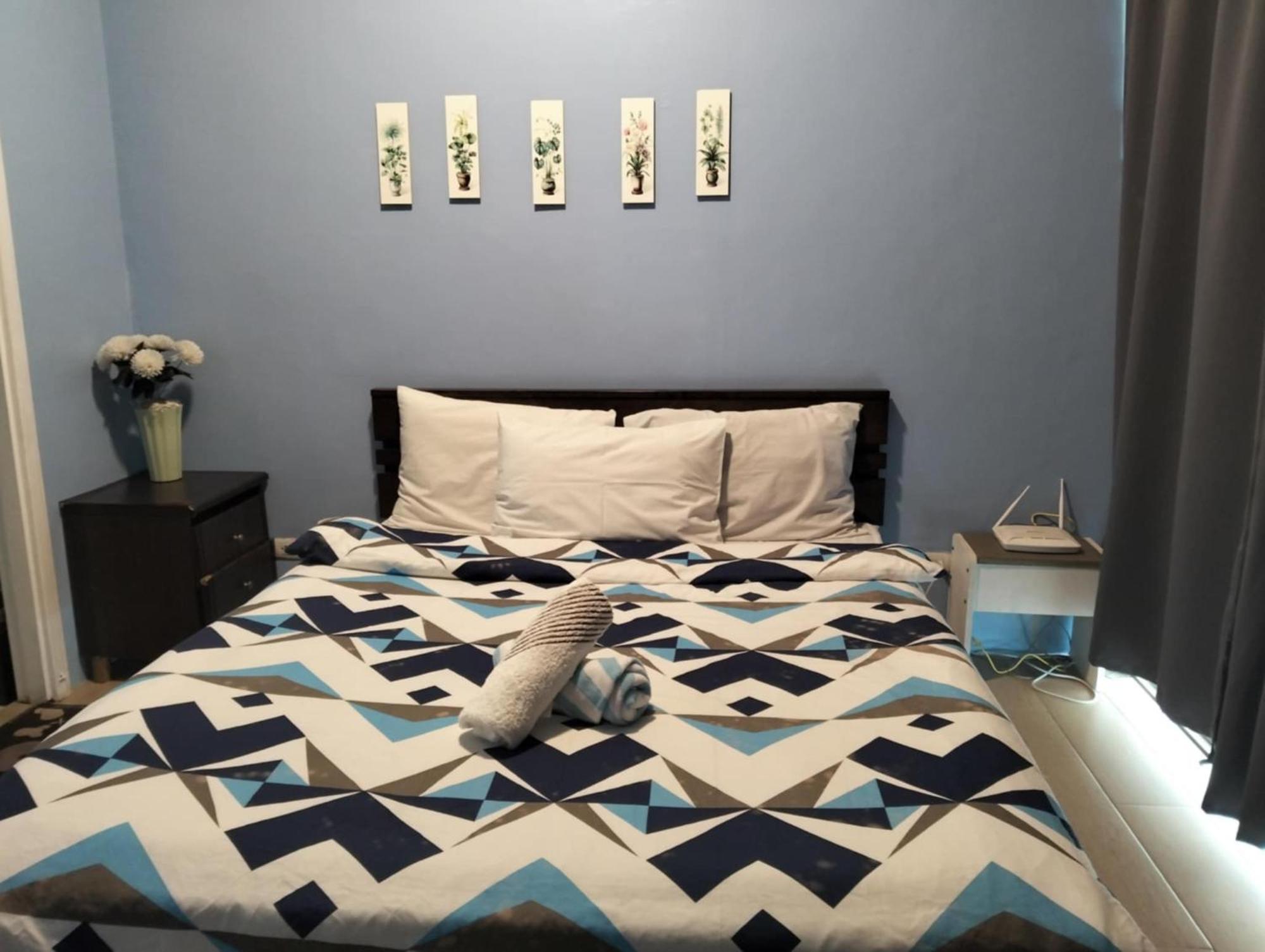 Henry'S Newport Condotel Pasay Exteriör bild